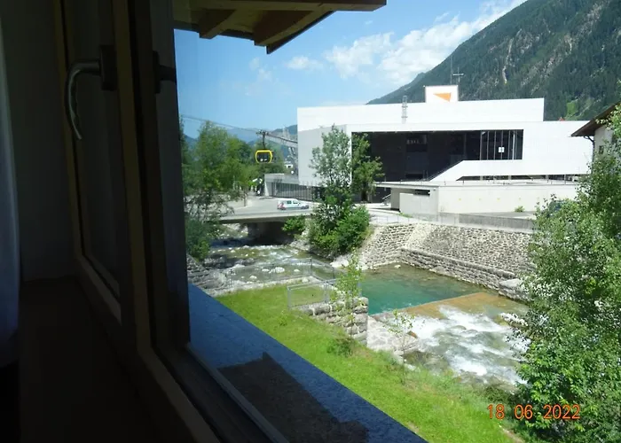 Anna מאיירהופן